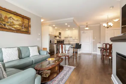 405 15310 17a Avenue, Surrey, BC, Surrey — Apartment/Condo for sale