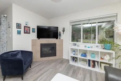 38 735 Park Road, Gibsons, BC, Gibsons — Townhouse for sale