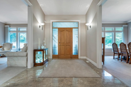 Family Room Photo of 9385 173a Street, Surrey, BC