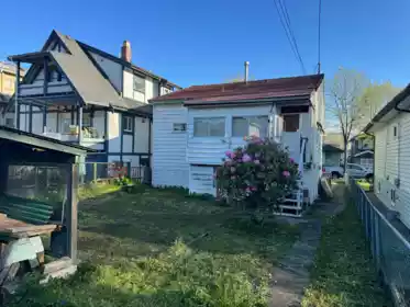 1825 E 51st Avenue, Vancouver, BC, Vancouver — Single Family Residence for sale