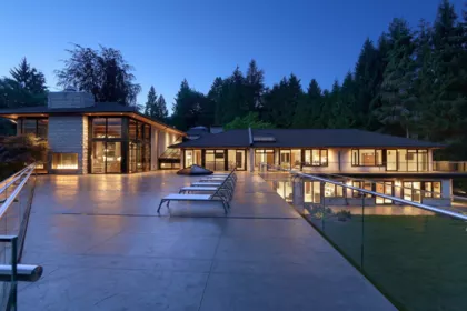1243 Chartwell Place, West Vancouver, BC, West vancouver — 8 bed single family residence for sale
