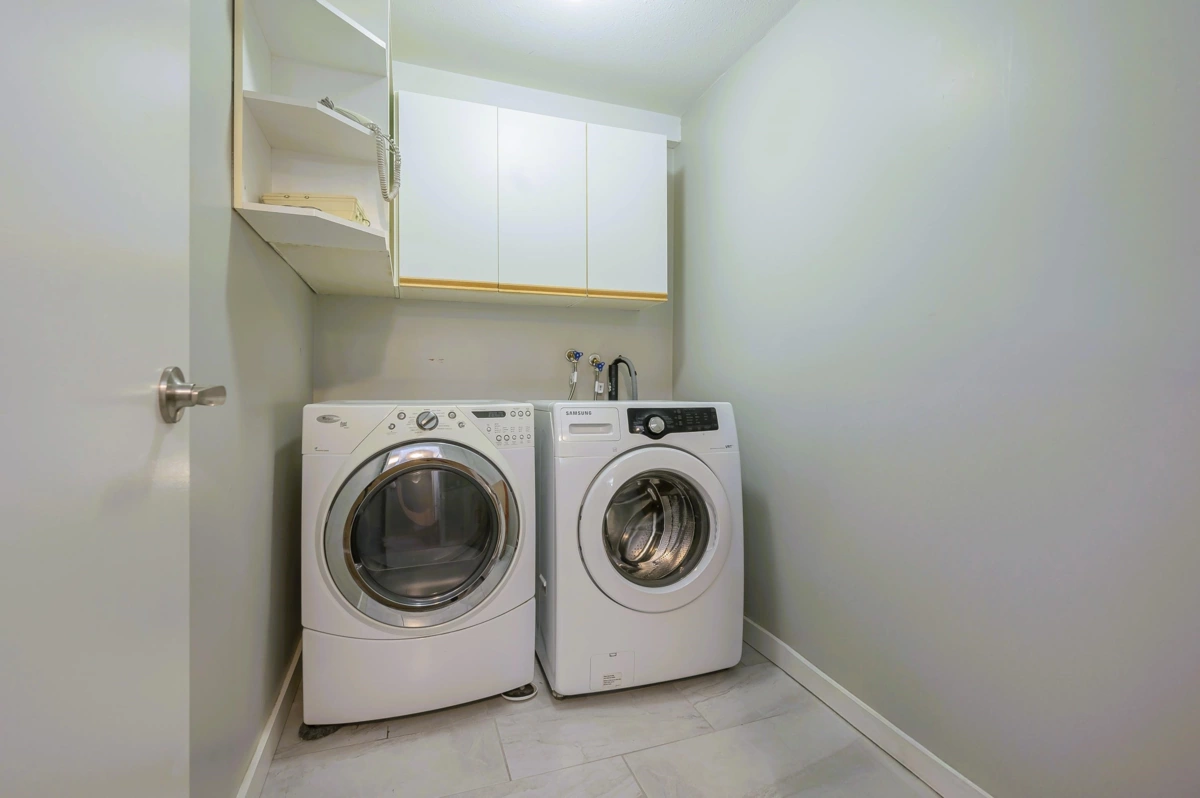 Entry Foyer Photo of 302 20881 56 Avenue, Langley, BC
