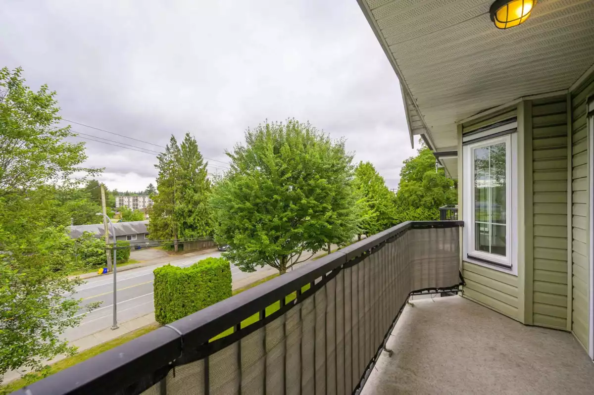 Hallway Photo of 302 20881 56 Avenue, Langley, BC