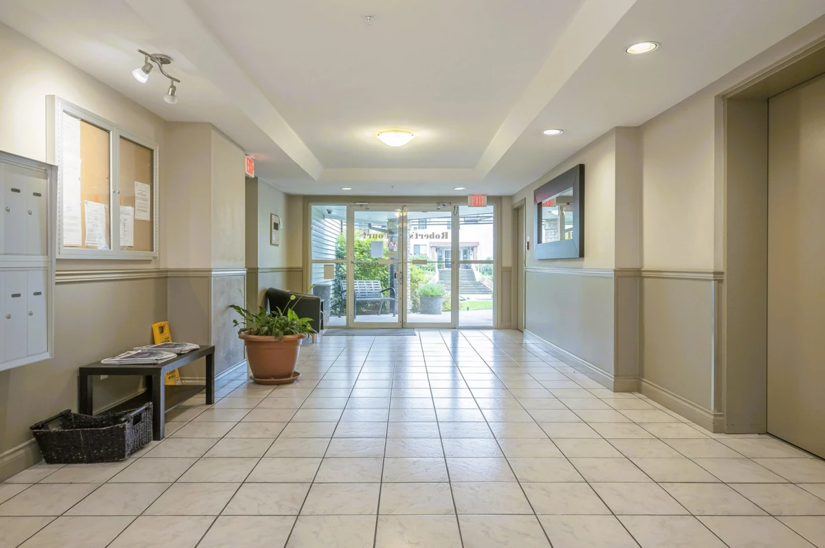 Living Room Photo of 302 20881 56 Avenue, Langley, BC