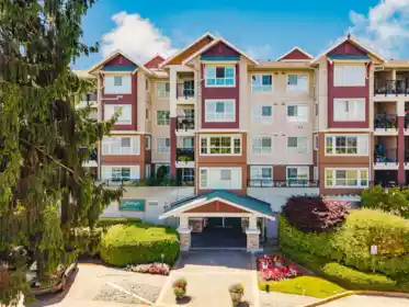 205 19677 Meadow Gardens Way, Pitt Meadows, BC, Pitt Meadows — Apartment/Condo for sale