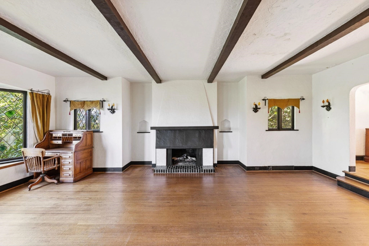 Dining Area Photo of 2806 W King Edward Avenue, Vancouver, BC