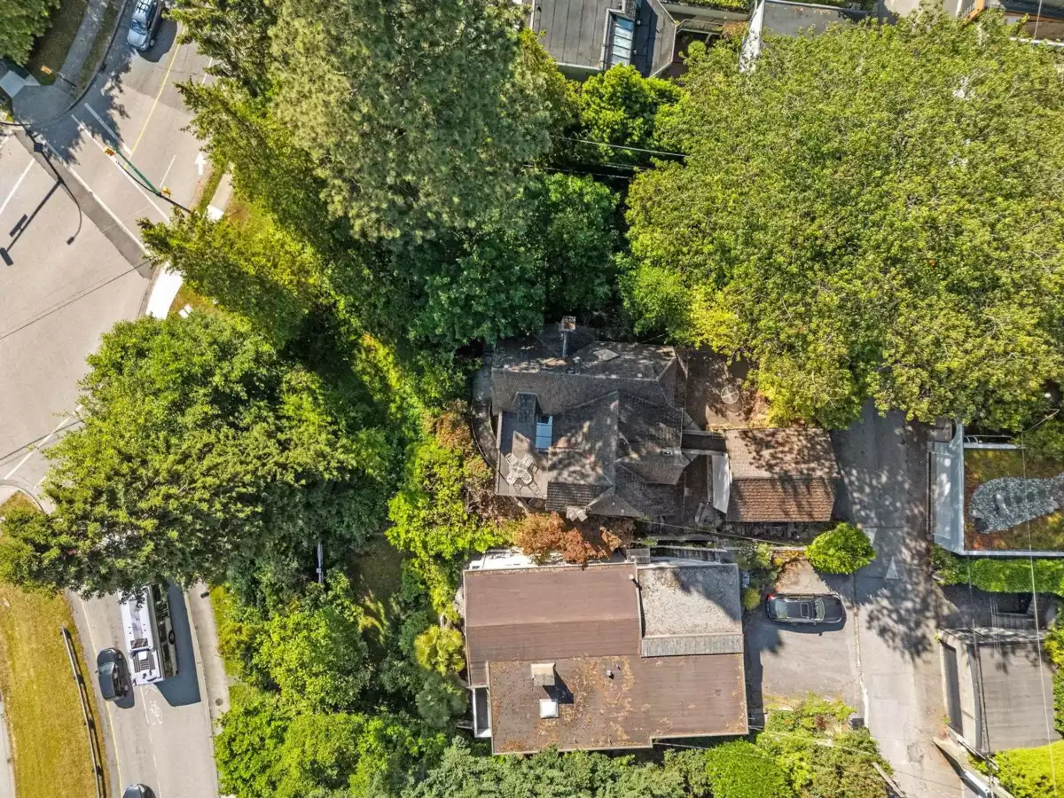 Family Room Photo of 2806 W King Edward Avenue, Vancouver, BC
