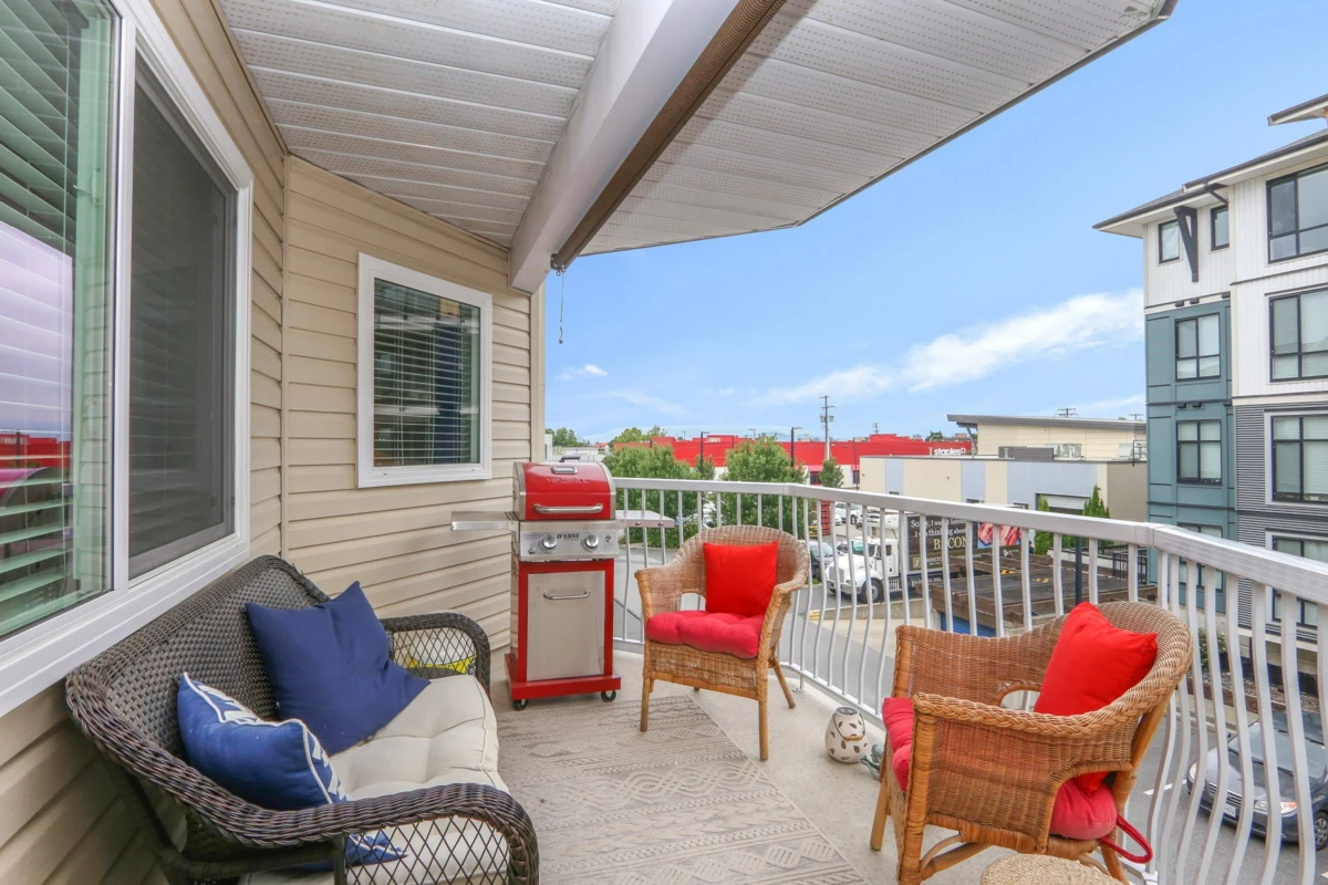 Basement Recreation Room Photo of 208 45660 Knight Road, Chilliwack, BC