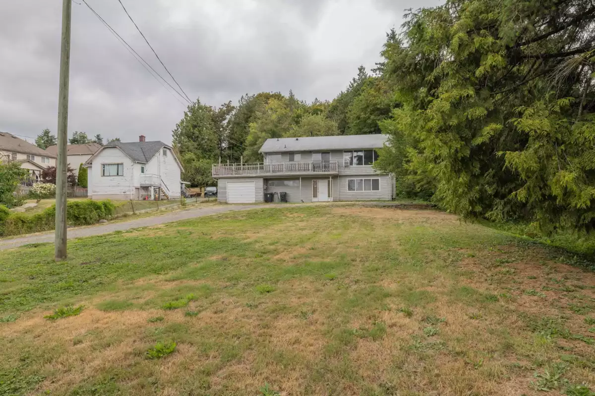 Guest Bathroom Photo of 19983 68 Avenue, Langley, BC