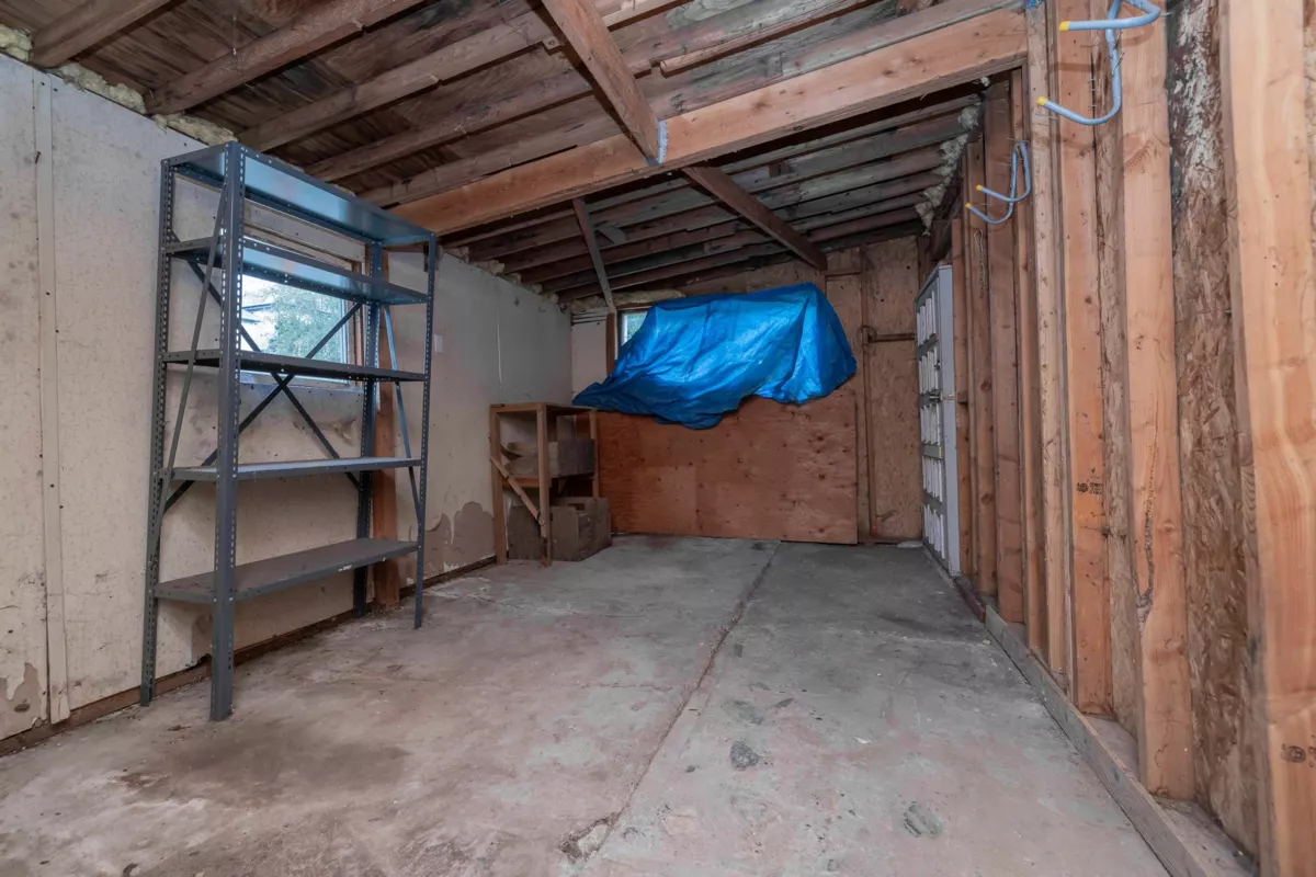 Swimming Pool Photo of 19983 68 Avenue, Langley, BC