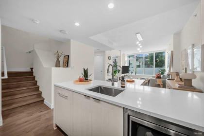 6785 Marlborough Avenue, Burnaby, BC, Burnaby — Townhouse for sale