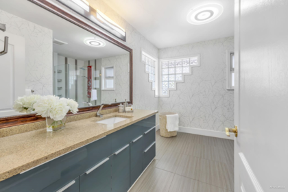 Office / Den Photo of 16950 103a Avenue, Surrey, BC