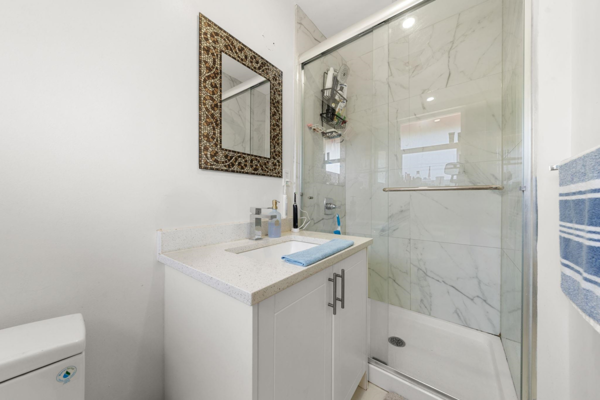 Front Yard Photo of 11780 85a Avenue, Delta, BC