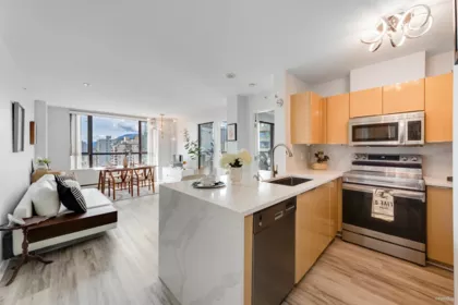 1406 1003 Pacific Street, Vancouver, BC, Vancouver — Apartment/Condo for sale