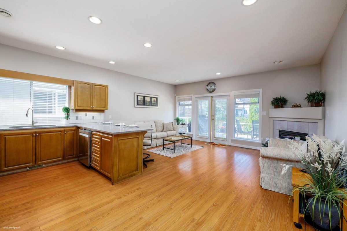 Kitchen Island Photo of 5411 Mccoll Crescent, Richmond, BC