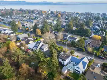 189 65b Street, Delta, BC, Delta — Single Family Residence for sale