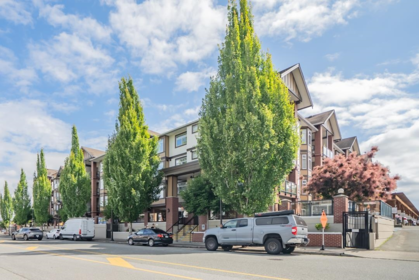 351 5660 201a Street, Langley, BC, Langley — Apartment/Condo for sale