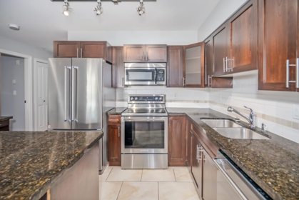 351 5660 201a Street, Langley, BC, Langley — Apartment/Condo for sale