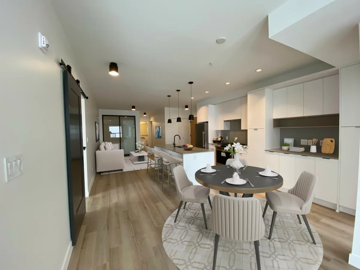 Kitchen Island Photo of 426 2493 Montrose Avenue, Abbotsford, BC