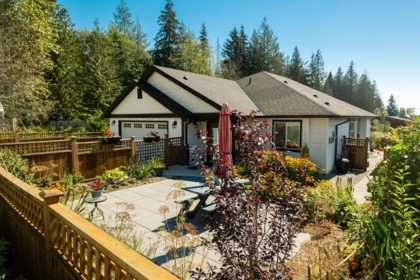 1117 Celia Crescent, Gibsons, BC, Gibsons — Single Family Residence for sale