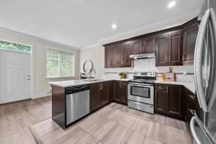 123 15399 Guildford Drive, Surrey, BC, Surrey — Townhouse for sale