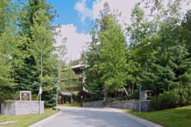 214G2 4653 Blackcomb Way, Whistler, BC