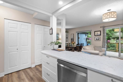890 Cunningham Lane, Port Moody, BC, Port Moody — Townhouse for sale