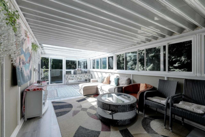 Staircase Photo of 8063 138a Street, Surrey, BC