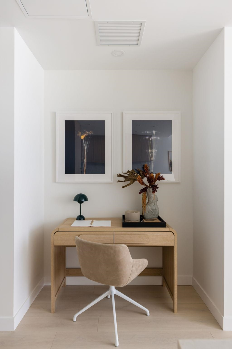 Breakfast Nook Photo of 101 626 Claremont Street, Coquitlam, BC