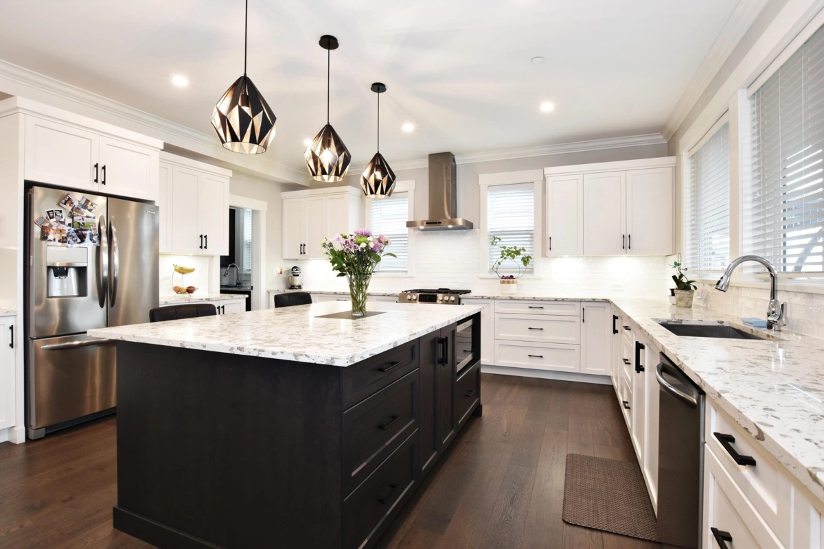 Kitchen Island Photo of 35262 Ewert Avenue, Mission, BC
