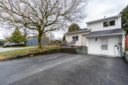 12519 76a Avenue, Surrey, BC, Surrey — Single Family Residence for sale
