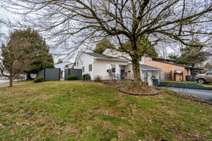 12519 76a Avenue, Surrey, BC, Surrey — Single Family Residence for sale