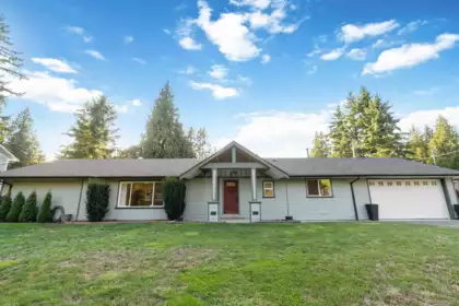 3809 207 Street, Langley, BC, Langley — Single Family Residence for sale