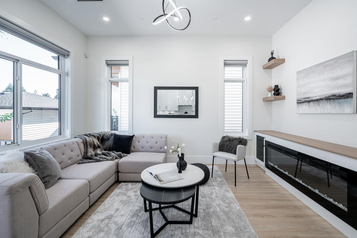 Breakfast Nook Photo of 1941 Prairie Avenue, Port Coquitlam, BC