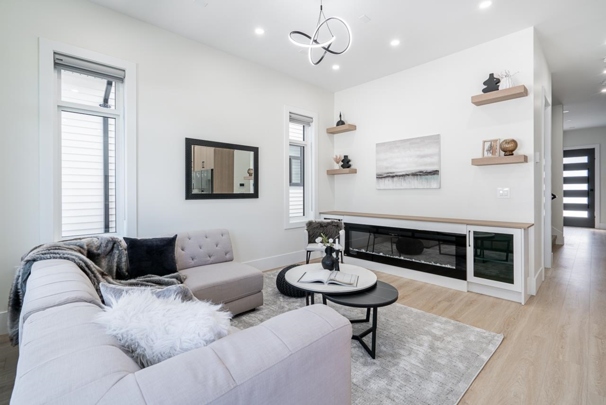 Primary Bedroom Photo of 1941 Prairie Avenue, Port Coquitlam, BC