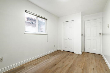 Entry Foyer Photo of 3440 E 25th Avenue, Vancouver, BC