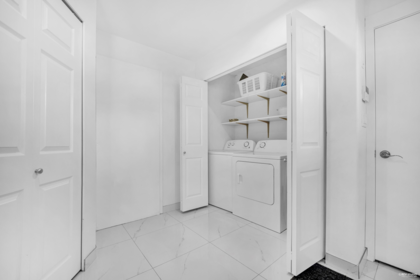 Powder Room Photo of 3440 E 25th Avenue, Vancouver, BC