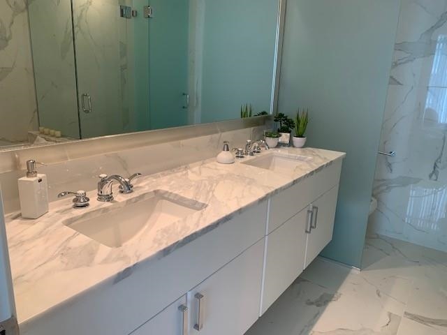 Kitchen Island Photo of 904 175 Victory Ship Way, North Vancouver, BC