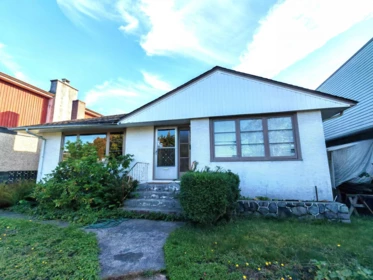 2686 E 3rd Avenue, Vancouver, BC, Vancouver — Single Family Residence for sale