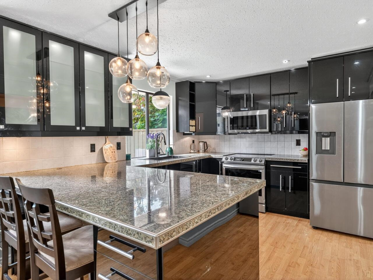 Family Room Photo of 1131 Lombardy Drive, Port Coquitlam, BC