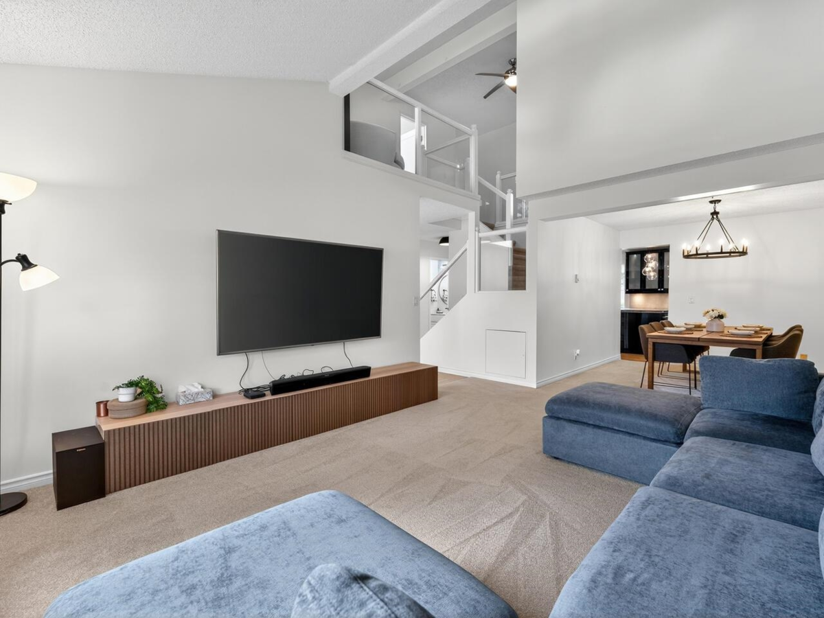 Pantry Photo of 1131 Lombardy Drive, Port Coquitlam, BC