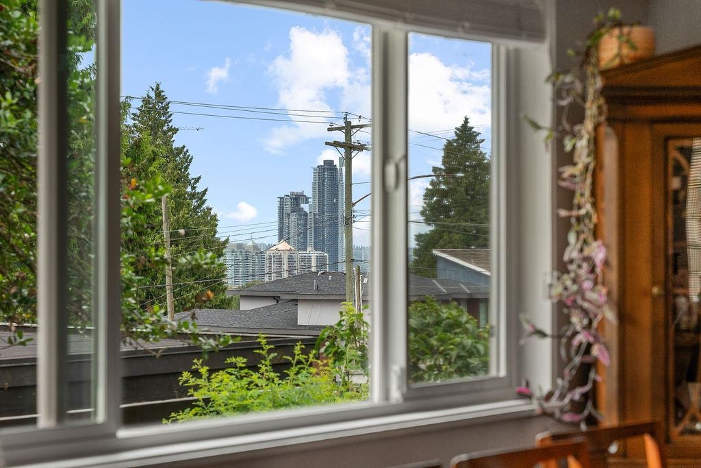 Bedroom 2 Photo of 535 Holdom Avenue, Burnaby, BC
