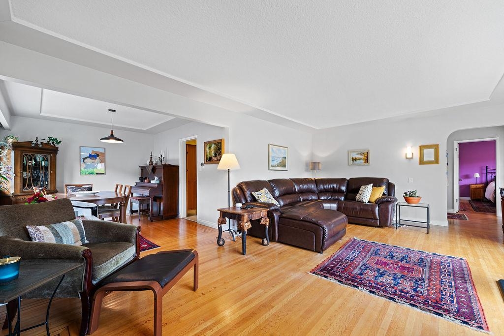 Pantry Photo of 535 Holdom Avenue, Burnaby, BC