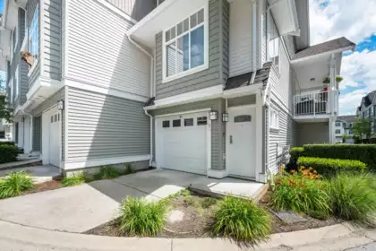 24 19480 66 Avenue, Surrey, BC, Surrey — Townhouse for sale