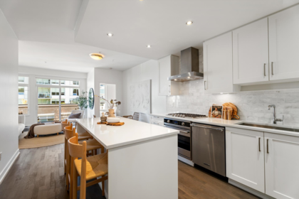 309 1420 Johnston Road, White Rock, BC, White Rock — Apartment/Condo for sale