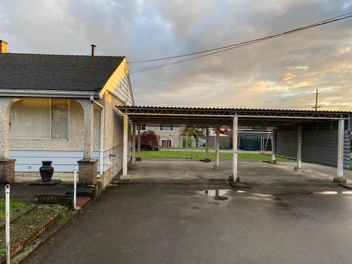 Family Room Photo of 2130 Craigen Avenue, Coquitlam, BC