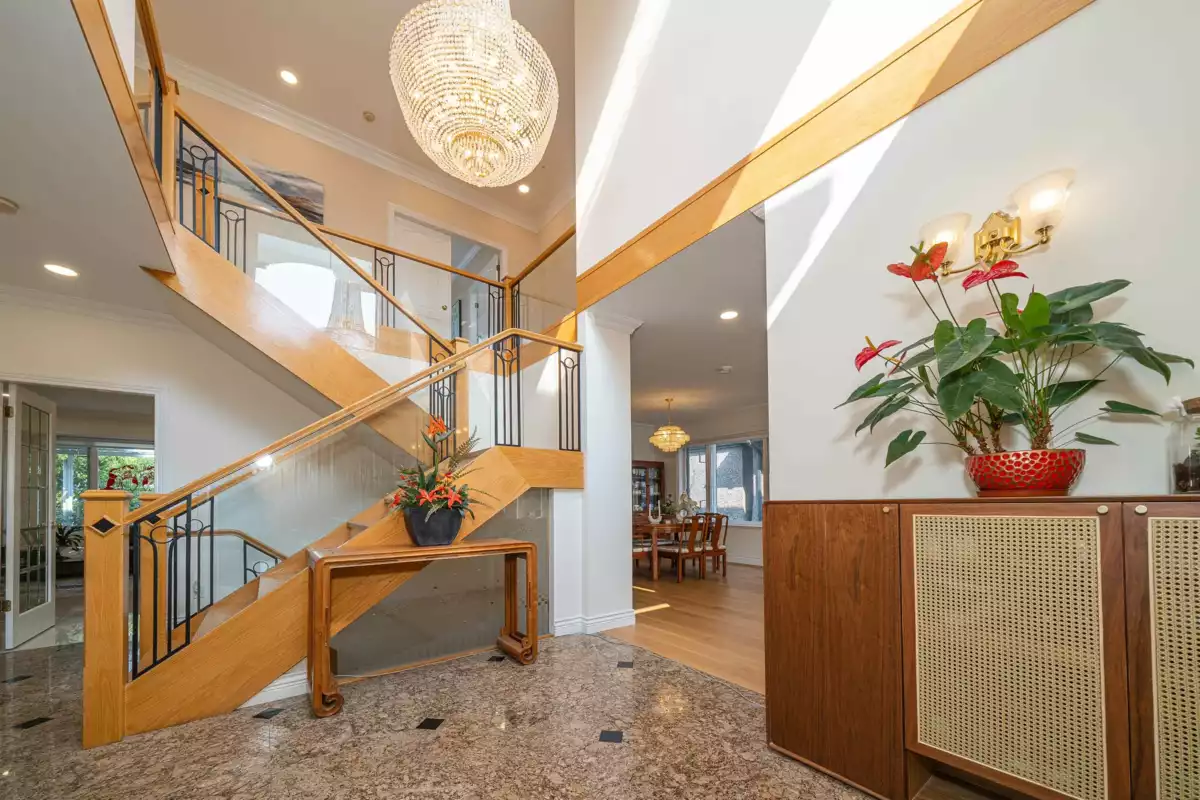 Kitchen Island Photo of 763 W 64th Avenue, Vancouver, BC