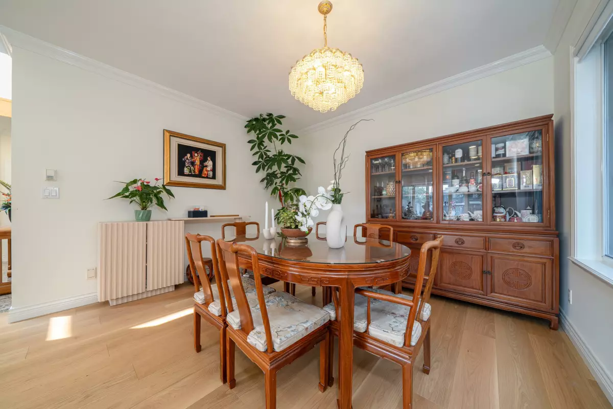 Kitchen Photo of 763 W 64th Avenue, Vancouver, BC