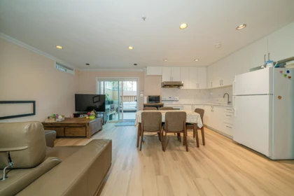 Hallway Photo of 763 W 64th Avenue, Vancouver, BC