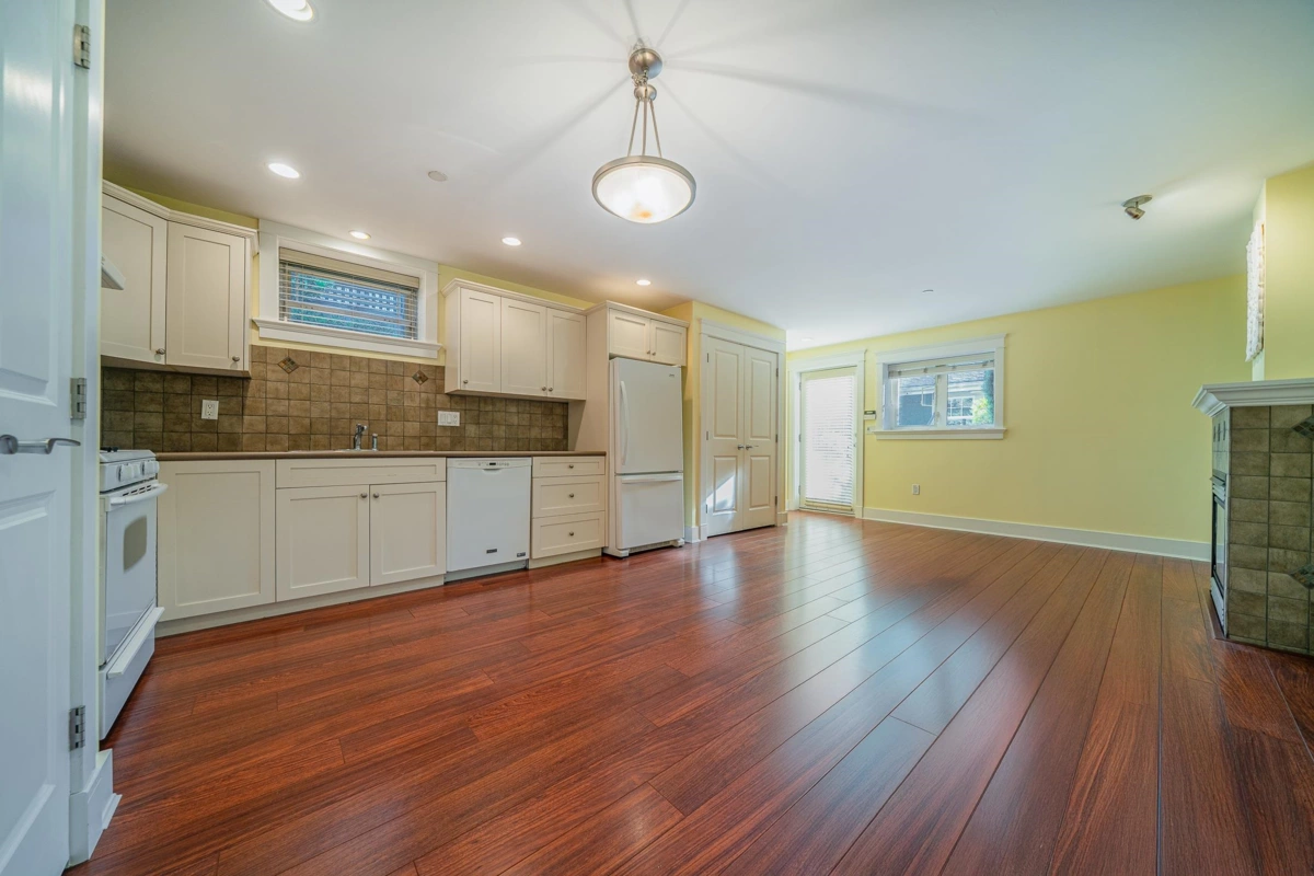 Backyard Photo of 4050 W 33rd Avenue, Vancouver, BC